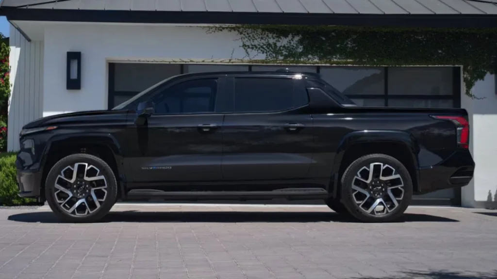 2025 Chevrolet Silverado EV