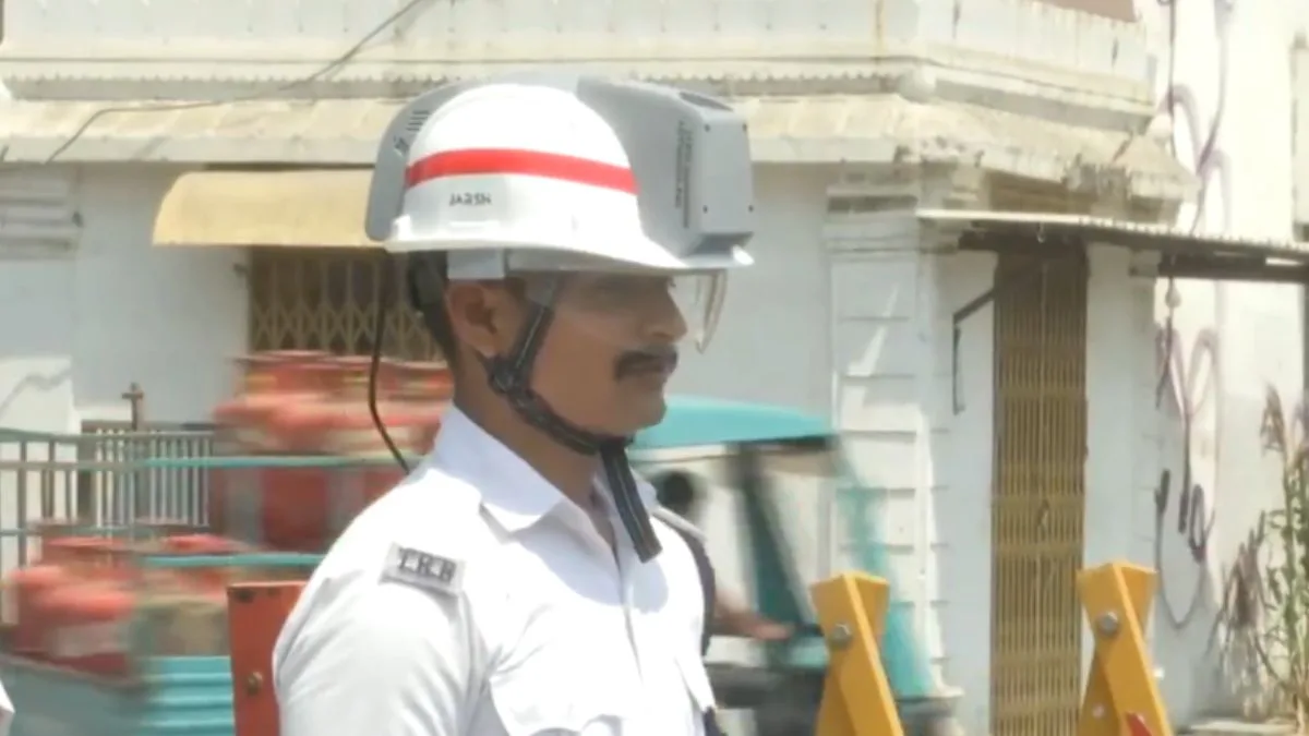 AC Helmets Bring Relief to Vadodara's Traffic Cops Amidst Summer Heat