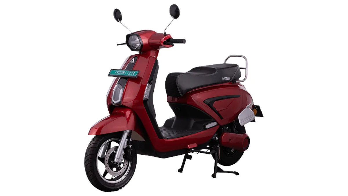 iVoomi JeetX ZE: Best Electric Scooter for Range and Price