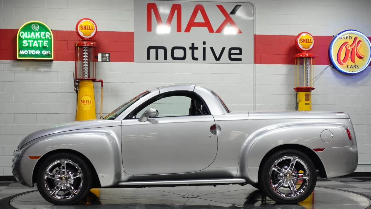 Rare 2006 Chevrolet SSR for Sale: Low Mileage, Premium Price