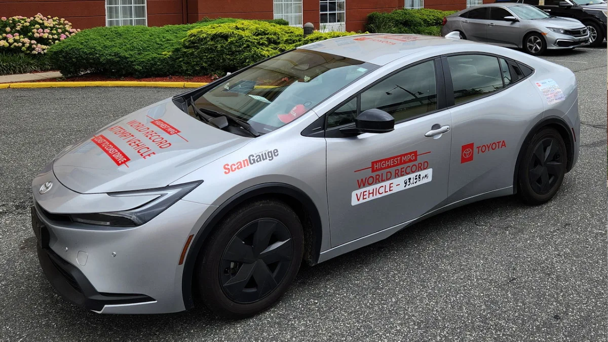 Toyota Prius Sets GUINNESS WORLD RECORD