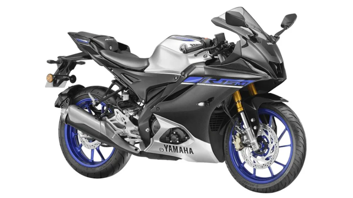 Yamaha R15M Carbon Fibre Edition